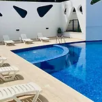 Kyrenia Classy Residence, Parking, Walkable To The Old Harbour, Bank Payment, Revolut & Paypal Accepted -super Fast Wifi Apartament Kirenia