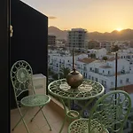 Apartament Kyrenia Classy Residence, Parking, Walkable To The Old Harbour, Bank Payment, Revolut & Paypal Accepted -super Fast Wifi Kirenia