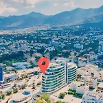 Kyrenia Classy Residence, Parking, Walkable To The Old Harbour, Bank Payment, Revolut & Paypal Accepted -super Fast Wifi Apartament