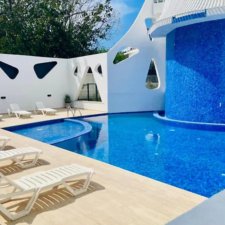 Classy Escape Central,high Speed Wifi Sea Views Apartment