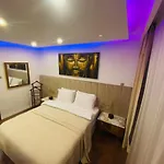 Apartment Kyrenia Classy Residence, Parking, Walkable To The Old Harbour, Bank Payment, Revolut & Paypal Accepted -super Fast Wifi *