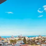 Apartment Kyrenia Classy Residence, Parking, Walkable To The Old Harbour, Bank Payment, Revolut & Paypal Accepted -super Fast Wifi *