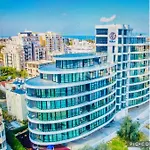 Kyrenia Classy Residence, Parking, Walkable To The Old Harbour, Bank Payment, Revolut & Paypal Accepted -super Fast Wifi *
