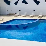 Kyrenia Classy Residence, Parking, Walkable To The Old Harbour, Bank Payment, Revolut & Paypal Accepted -super Fast Wifi