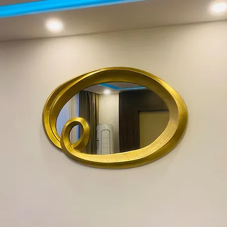 Classy Kyrenia City Central Residence With Bistro Balcony Secure Private Parking, 5 Minute Walk To Grand Opera Casino, Swimming Pool Super Fast Wifi-Ranked As Superhost Of Kyrenia-Housekeeping Included With Classy Escape Daire Girne