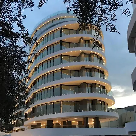 Classy Escape Flat, Kyrenia City, Walkable To The Harbour, High Speed Wifi *