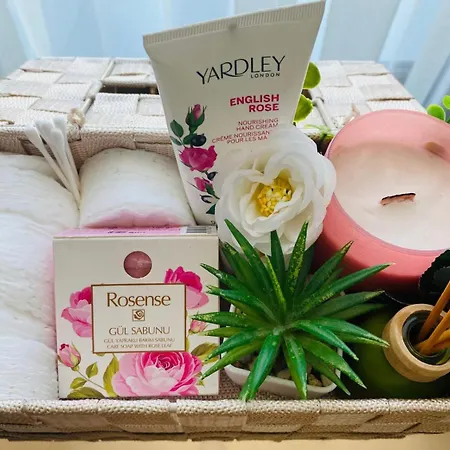 Classy Escape Flat, Kyrenia City, Walkable To The Harbour, High Speed Wifi * 凯里尼亚