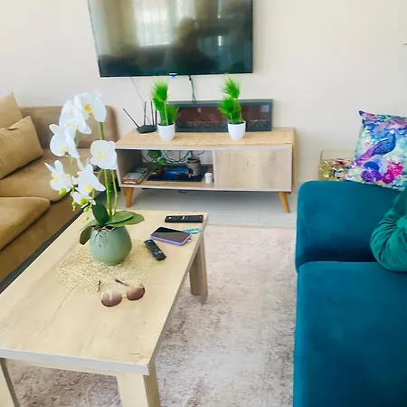 Classy Escape Flat, Kyrenia City, Walkable To The Harbour, High Speed Wifi 凯里尼亚