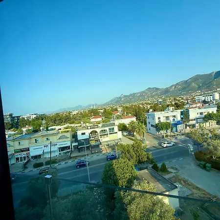 Classy Escape Central,high Speed Wifi Sea Views Appartement *