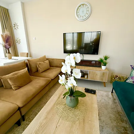 Classy Escape Central,high Speed Wifi Sea Views Апартаменты Кирения