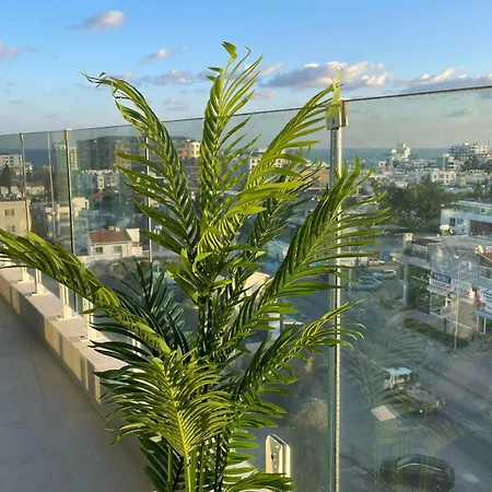 Апартаменты Classy Escape Central,high Speed Wifi Sea Views
