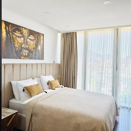Апартаменты Classy Escape Central,high Speed Wifi Sea Views