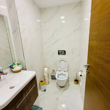 Classy Escape Central,high Speed Wifi Sea Views Appartement