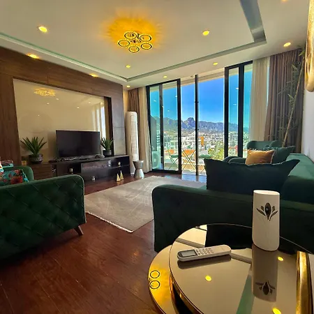 Kyrenia Classy Residence, Private Parking, Walk To Old Harbour, Bank Payment, Revolut & Paypal Accepted -super Fast Wifi-lgbtq Welcome, Ranked As Superhost Of Kyrenia-housekeeping Included With Classy Escape * Kirenia