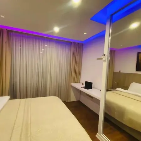 Kyrenia Classy Residence, Private Parking, Walk To Old Harbour, Bank Payment, Revolut & Paypal Accepted -super Fast Wifi-lgbtq Welcome, Ranked As Superhost Of Kyrenia-housekeeping Included With Classy Escape *
