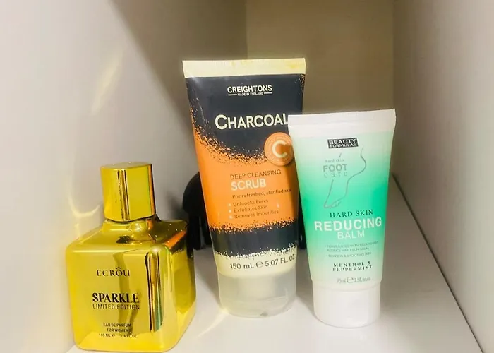 Classy Escape Residence, Private Allocated Parking, Kyrenia City, Walkable To The Old Harbour, 5 Minutes To Grand Pasha Casino -super Fast Wifi アパート キレニア