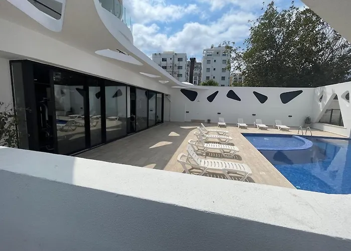 Classy Escape Residence, Private Allocated Parking, Kyrenia City, Walkable To The Old Harbour, 5 Minutes To Grand Pasha Casino -super Fast Wifi Apartamento *