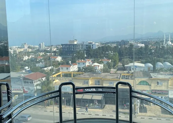 Apartamento Classy Escape Residence, Private Allocated Parking, Kyrenia City, Walkable To The Old Harbour, 5 Minutes To Grand Pasha Casino -super Fast Wifi *