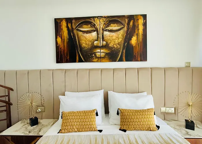 Classy Escape Residence, Private Allocated Parking, Kyrenia City, Walkable To The Old Harbour, 5 Minutes To Grand Pasha Casino -super Fast Wifi