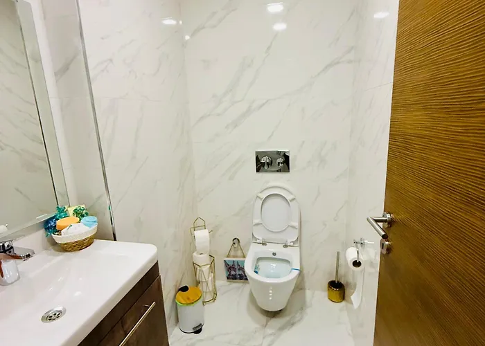 Classy Escape Residence, Private Allocated Parking, Kyrenia City, Walkable To The Old Harbour, 5 Minutes To Grand Pasha Casino -super Fast Wifi Apartamento